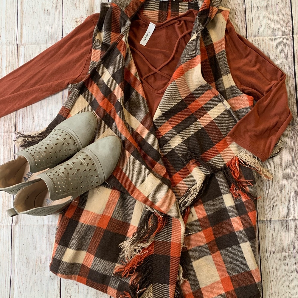 Women’s vest/poncho